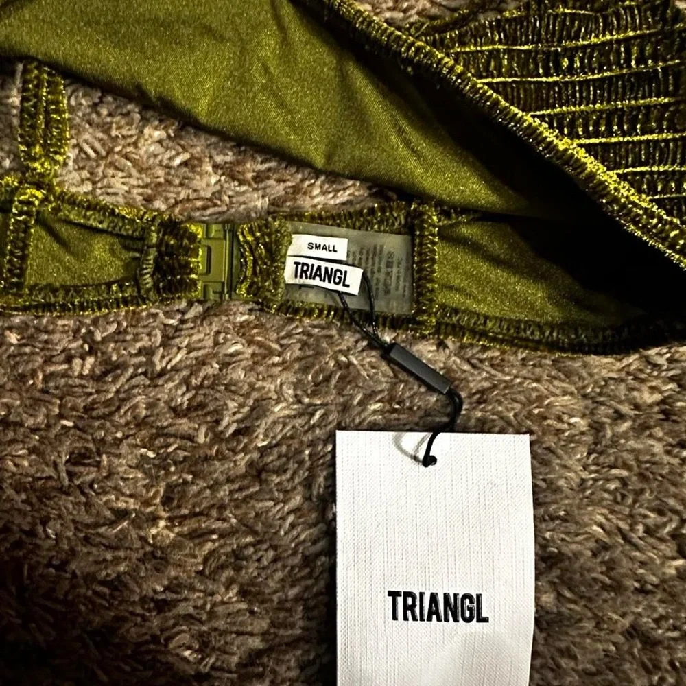 Triangl Swimwear Olive Green Bikini Top NWT - Picture 2 of 2